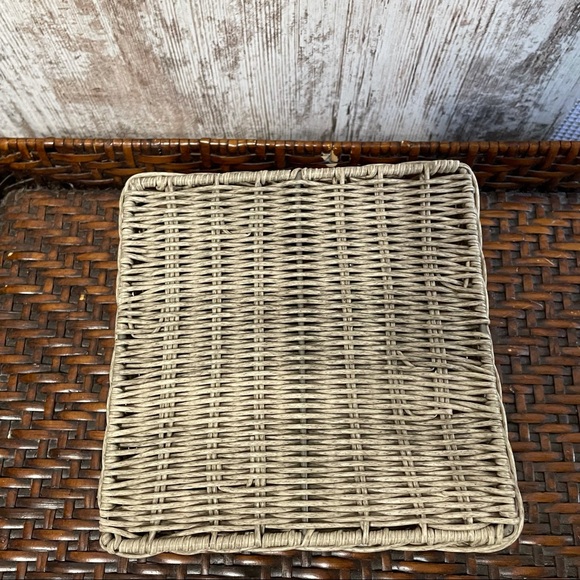 Vintage Wicker Square Basket Catch All Tray - Picture 3 of 6